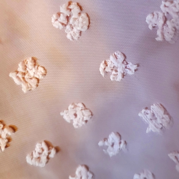 V- NECK LONG SLEEVE TOP WITH SWISS DOTS - Picture 5 of 7